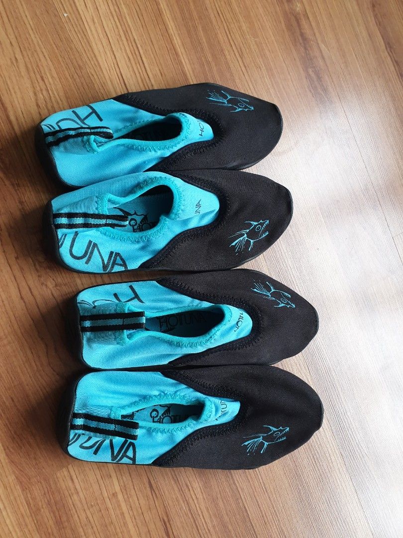 Hot tuna flip flops on sale