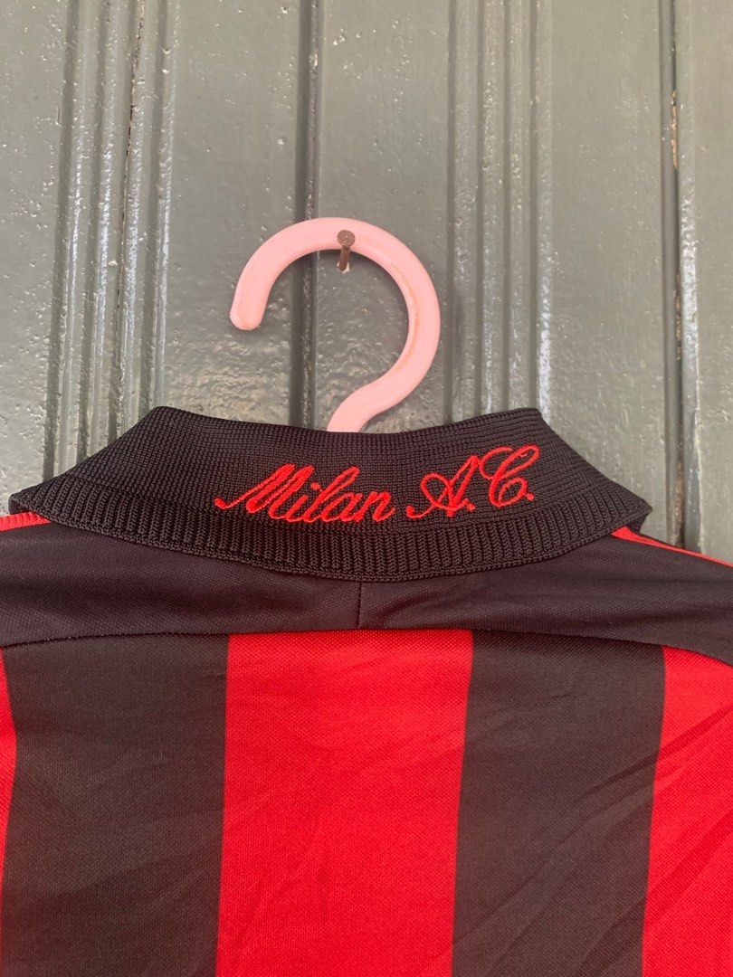 AC Milan vintage Jersey 00,01,02, Men's Fashion, Activewear on