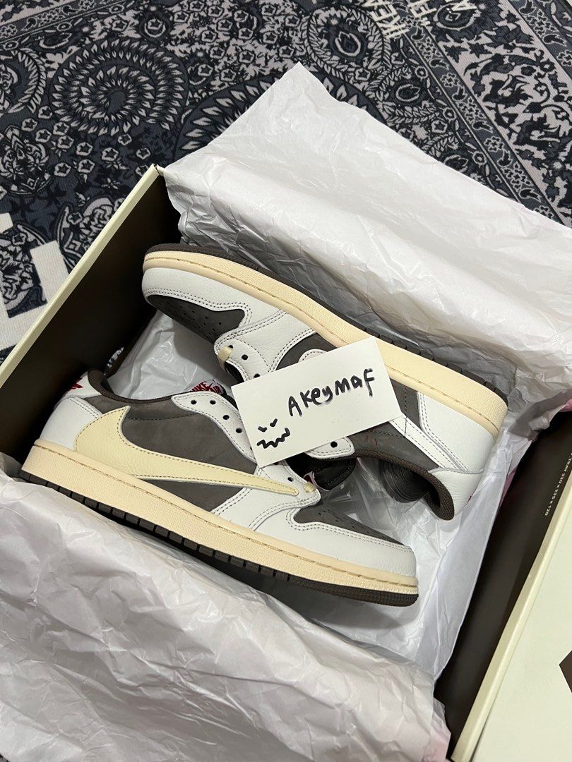 air jordan 1 travis scott foot locker