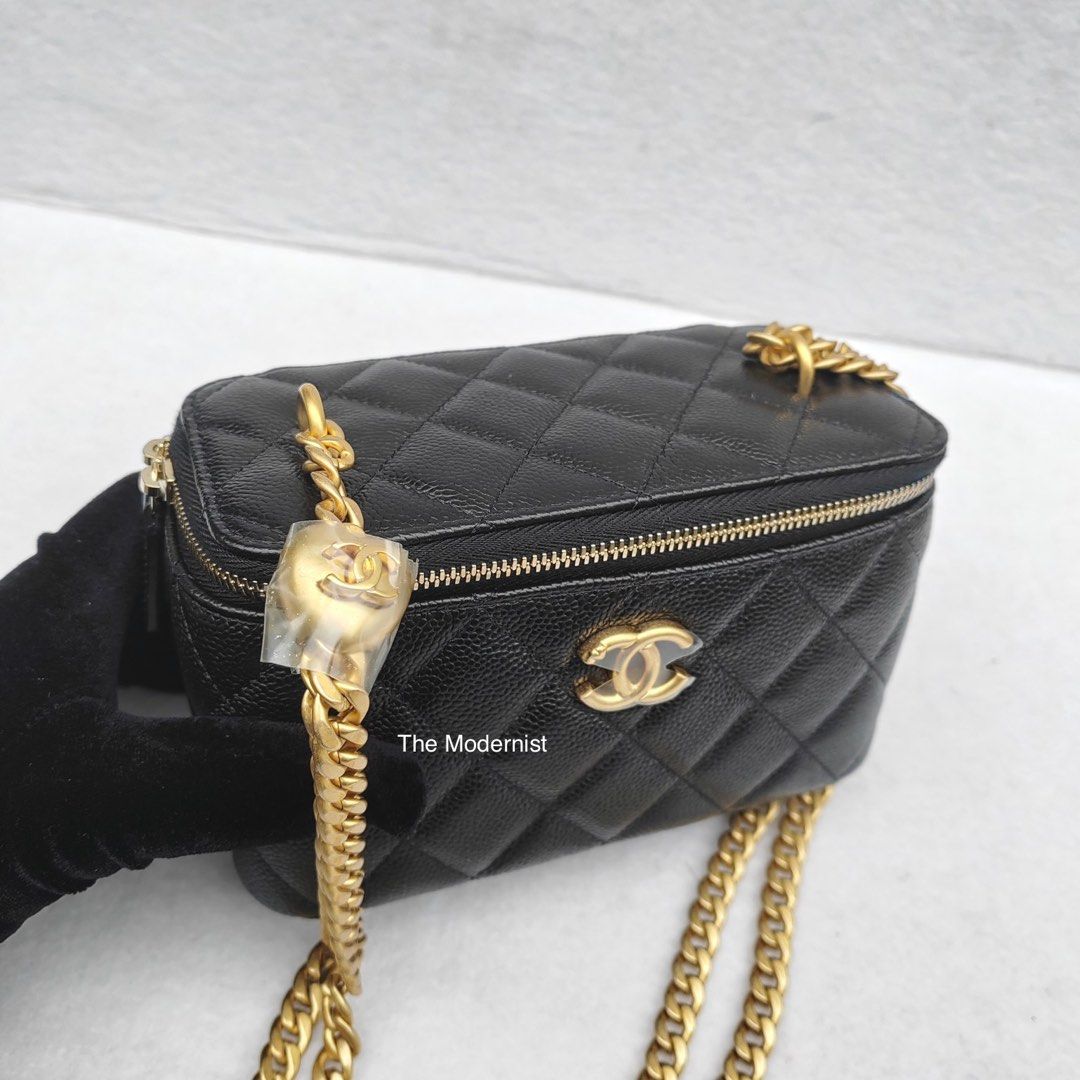 Authentic Chanel 23P Heart Adjustable Chain Black Caviar Mini Flap Bag with  Gold Hardware, Luxury, Bags & Wallets on Carousell