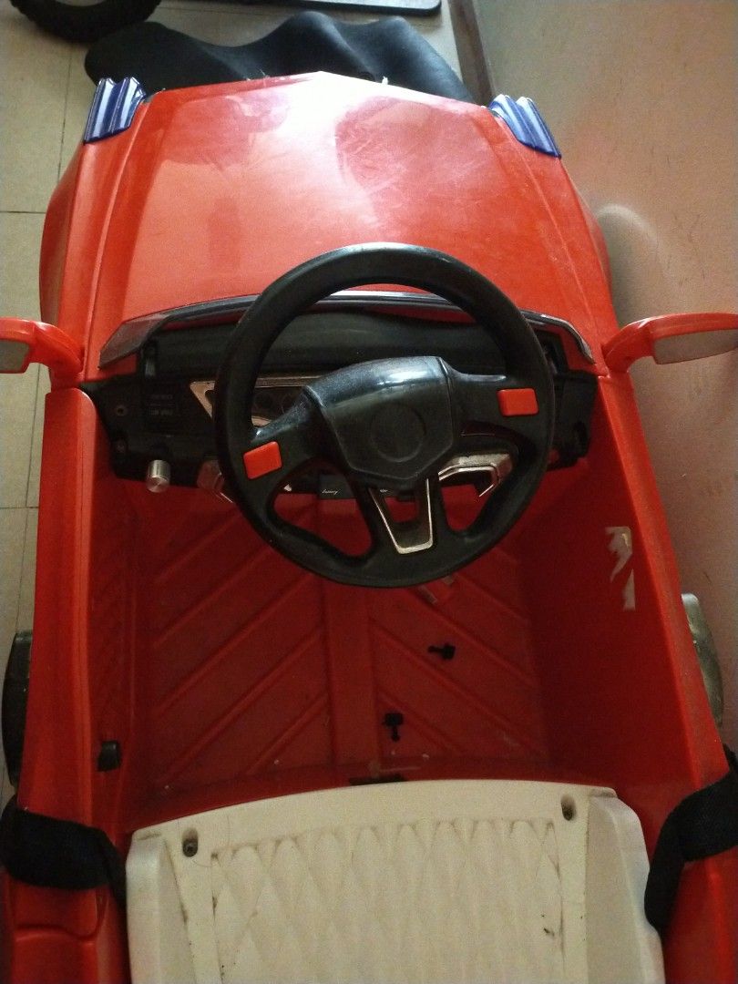 Automatic toy car, Hobbies & Toys, Toys & Games on Carousell