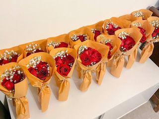 Available today | fresh rose bouquet Valentine’s Day gf bf gifting