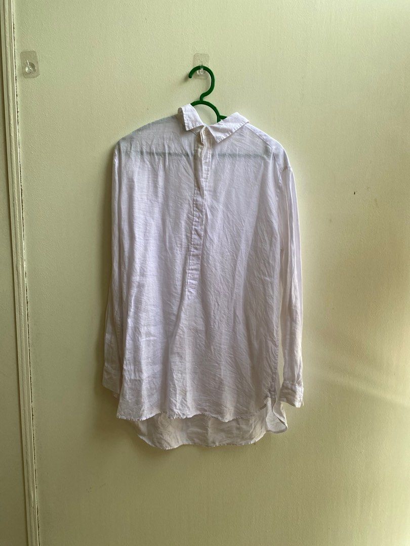 baju kemeja putih, Women's Fashion, Tops, Other Tops on Carousell