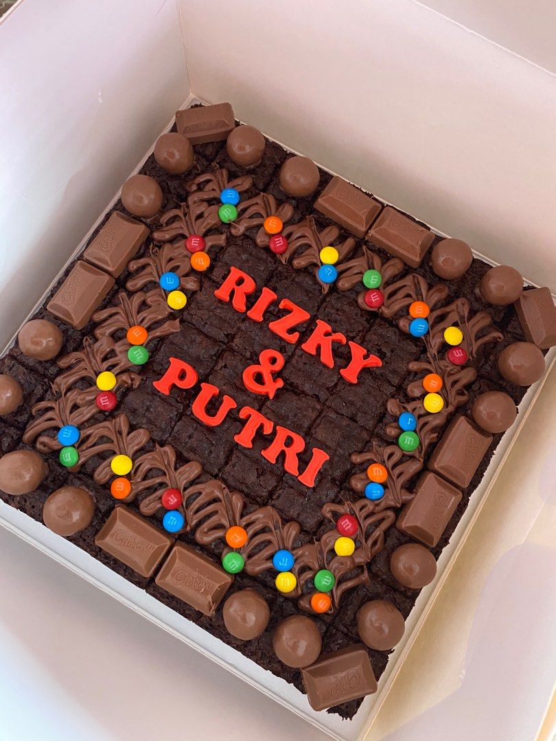 Fudge Brownie Cake - Buy, Send & Order Online Delivery In India - Cake2homes