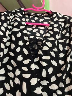 (Category: ) located in . Submitted by ninirose (Listing ID 1214915131, Image 1). Description: .