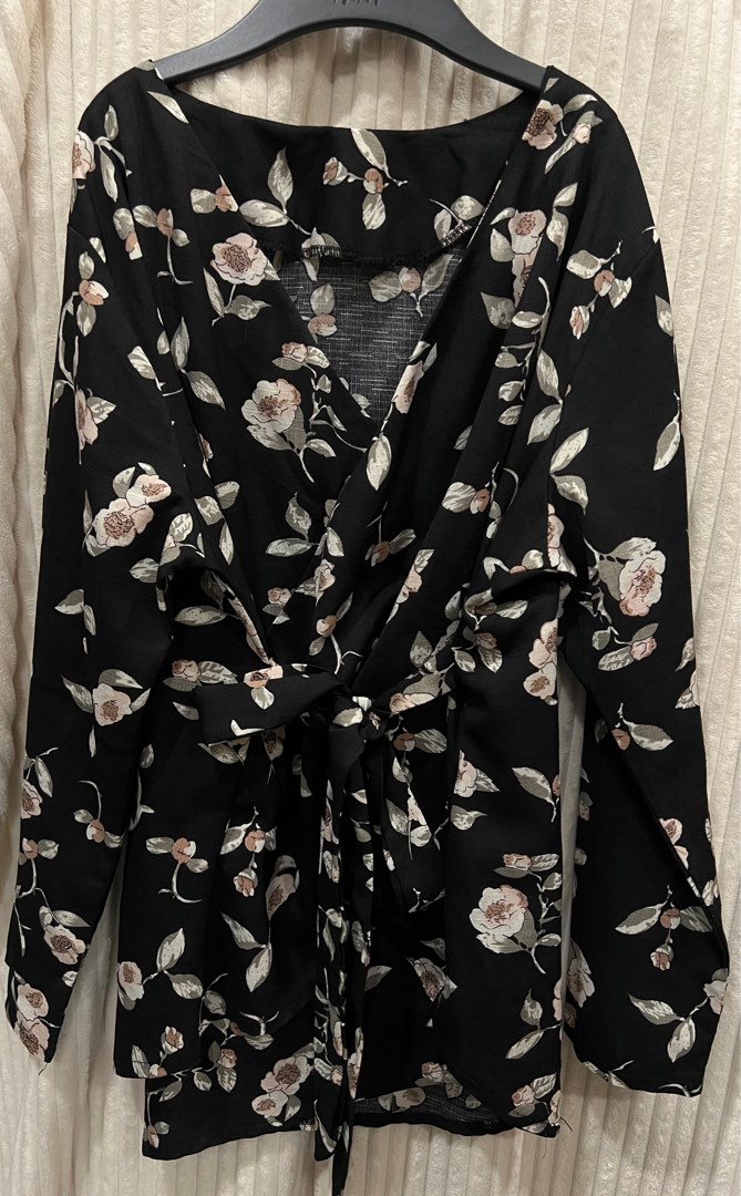 Blackpink Kimono Top, Women's Fashion, Tops, Blouses on Carousell