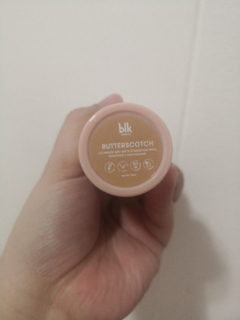 BLK Daydream Airy Matte Foundation (Butterscotch) (Category: Makeup) located in Mandaluyong City. Submitted by moronicus.kyla (Listing ID 1214835034, Image 2). Description: Barely used, only took 2-3 pumps to check shade match RFS: Shade did not match me Can pay via GCash or bank transfer (BDO). Send a message for any questions!.