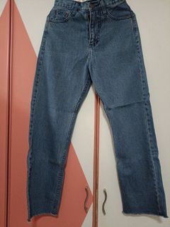 (Category: ) located in . Submitted by by_nf (Listing ID 1214781915, Image 1). Description: .