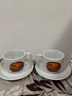 BN Super Coffee cups with saucers
