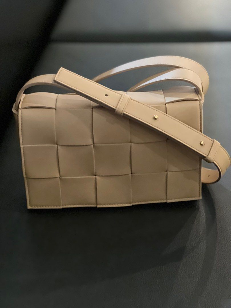 Bv cassette bag store