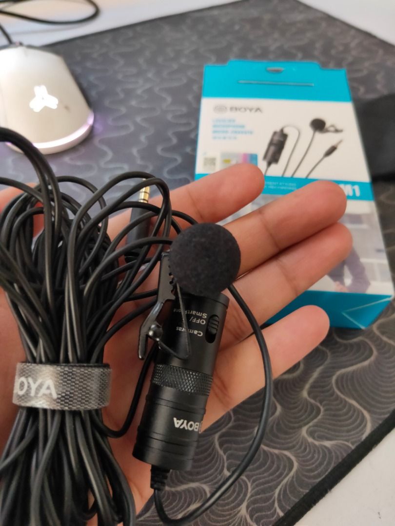 Boya Mic For Sale (Category: Microphones) located in Manila. Submitted by guruch4n (Listing ID 1214777401, Image 2). Description: Boya Mic BY-M1 Good for PC/Laptop and vlogging camera No issue Need to replace the battery Pick up or delivery Location: Vergara, Mandaluyong.