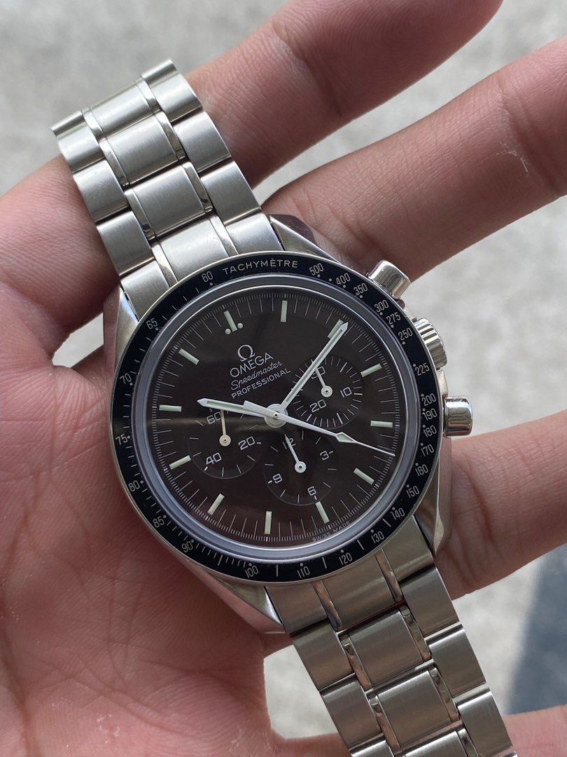 Chocolate brown Omega Speedmaster Professional sapphire sandwich