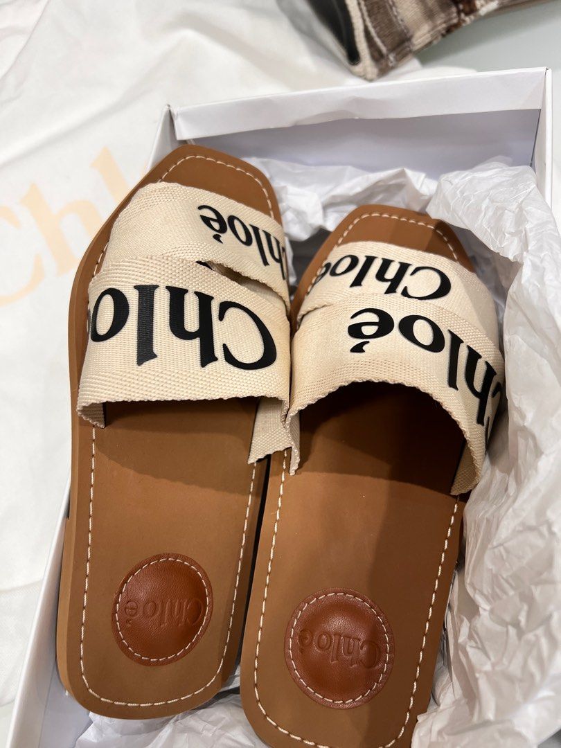 Chloe woody flat mule