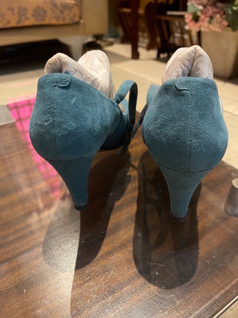 Clarks wide heels online