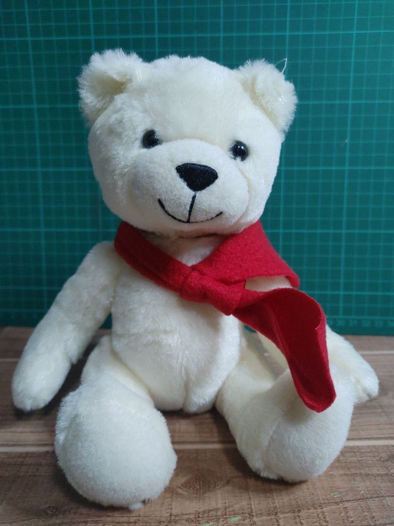 Crabtree and Evelyn Polar bear, Hobbies & Toys, Toys & Games on Carousell