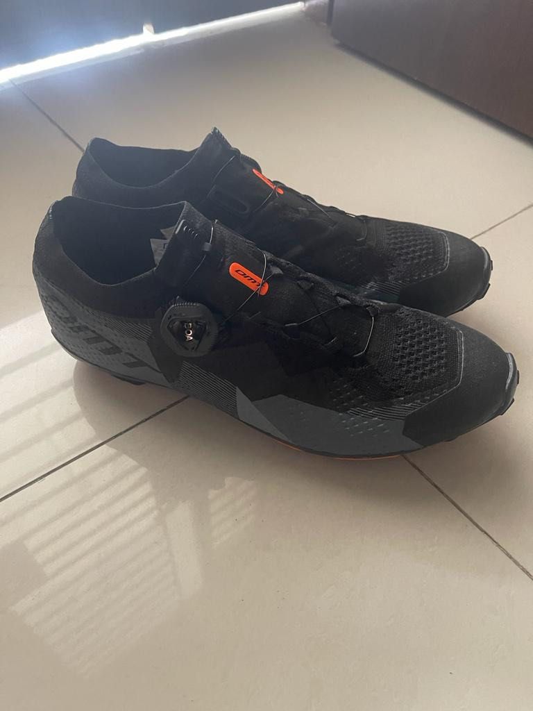 Used cycling shoes for sale deals