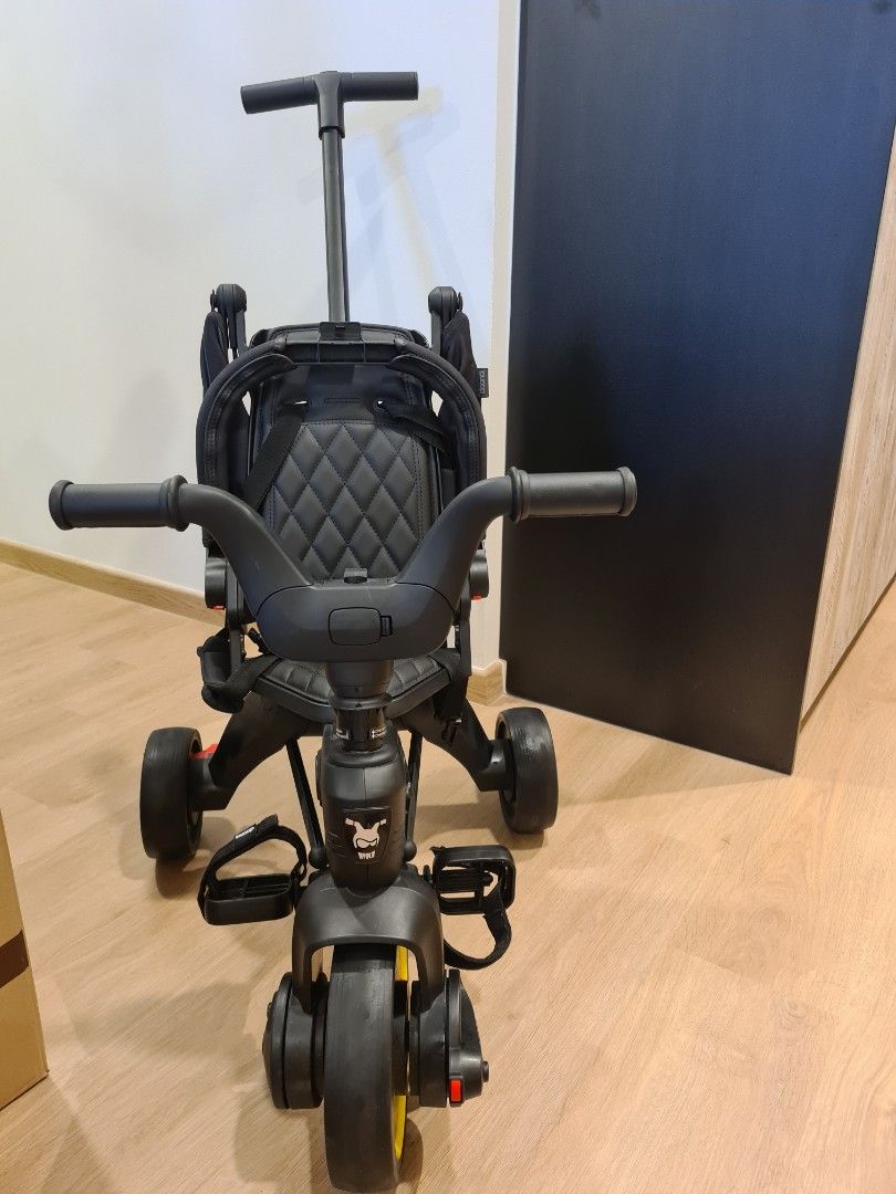 Doona Trike S5 Midnight, Babies & Kids, Going Out, Other Babies Going Out Needs on Carousell