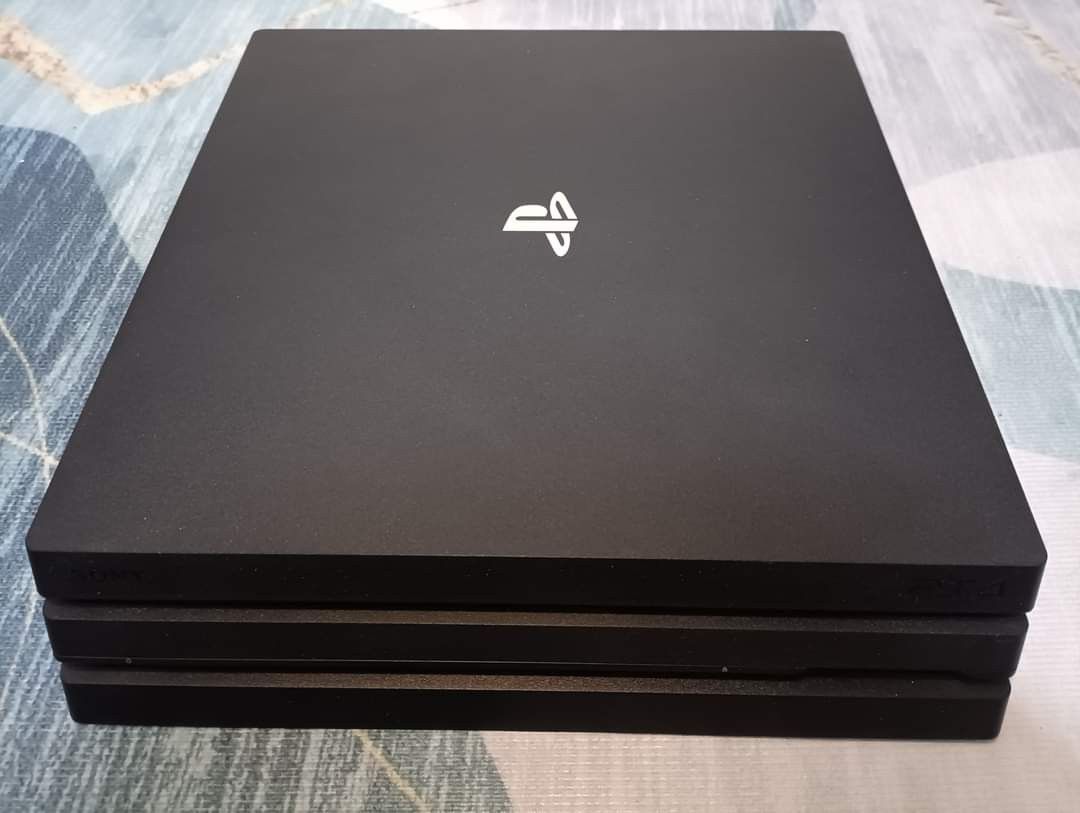 Ps4 pro 2nd shop hand