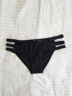 Forever 21 Black Bottom