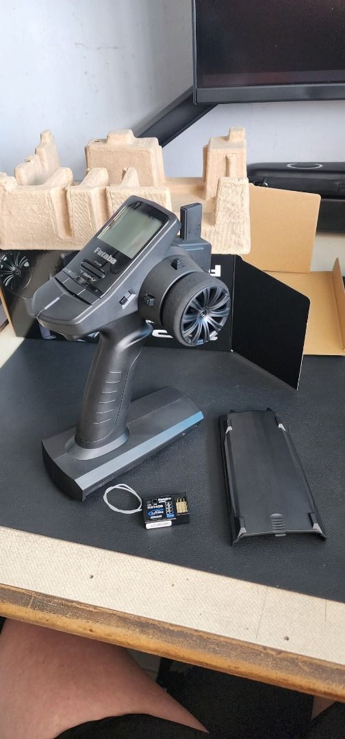 futaba 3pv, Hobbies & Toys, Toys & Games on Carousell
