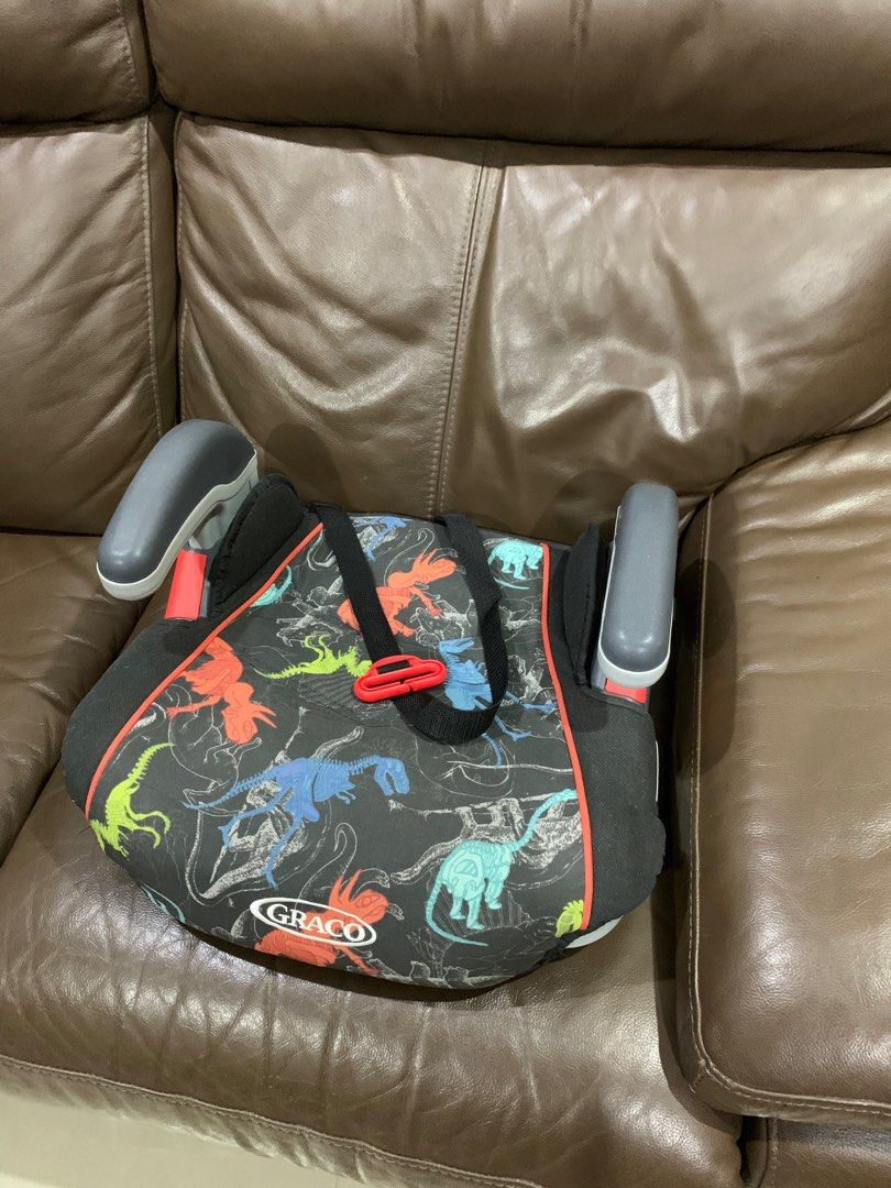 Graco Dinosaurs Car Seat, Babies & Kids, Going Out, Car Seats on Carousell