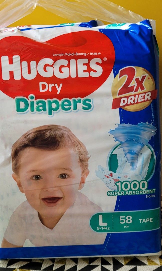 Huggies Dry Tape Diapers L unopened, Babies & Kids, Bathing & Changing, Diapers & Baby Wipes