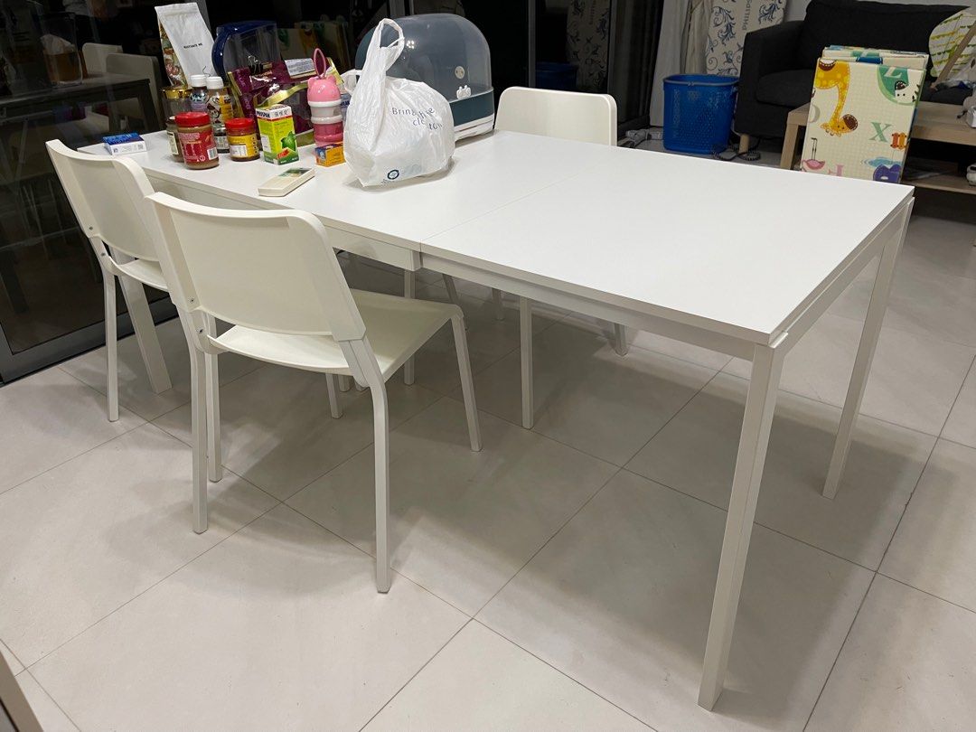 Vangsta dining table sale
