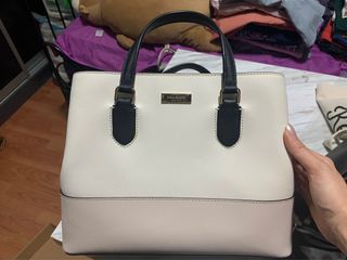 (Category: ) located in . Submitted by closettoofullhelp (Listing ID 1214813117, Image 1). Description: .