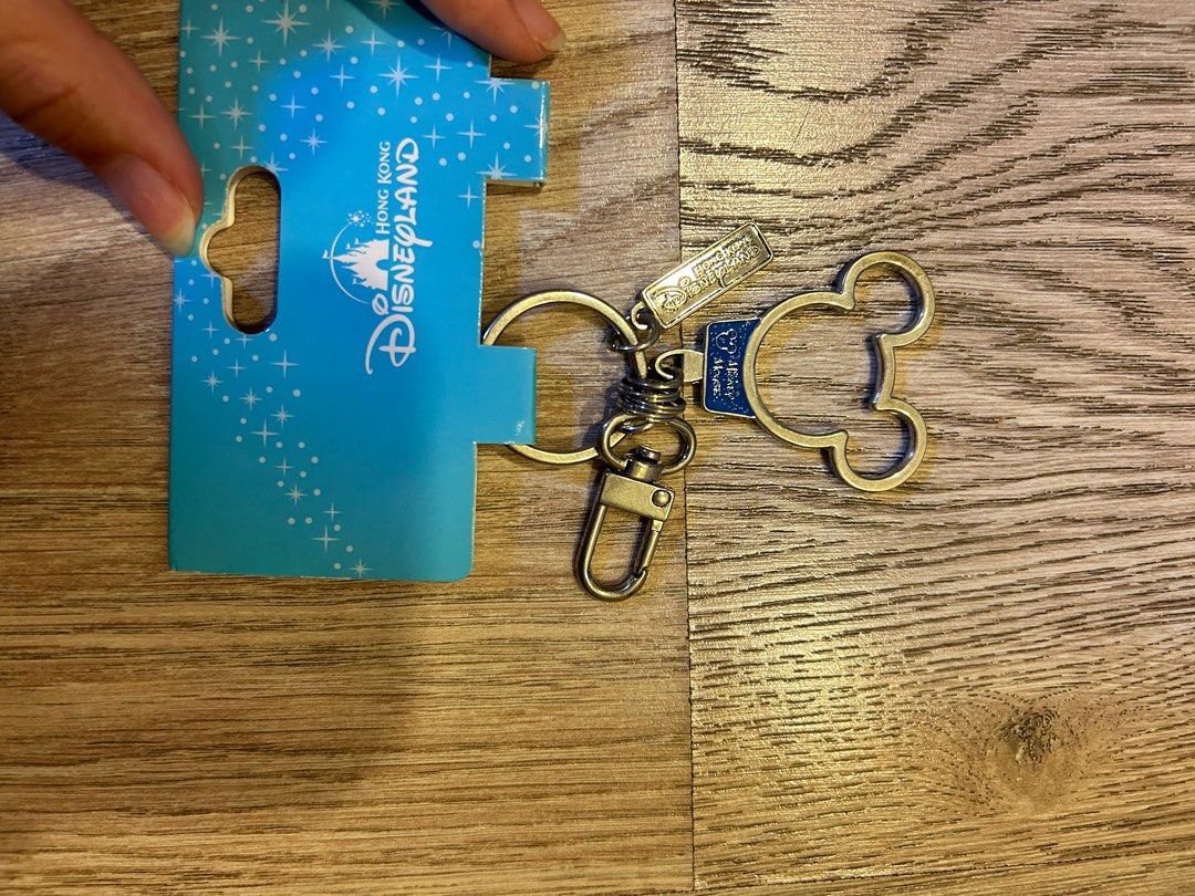 Keychains (Category: Character Goods) located in Singapore. Submitted by somecrazyperson (Listing ID 1214825163, Image 4). Description: Crocs KeyChain SOLD Hong Kong disneyland Mickey Mouse Head outline keychain $5 Tracked + $2 NO MEET-UPs.