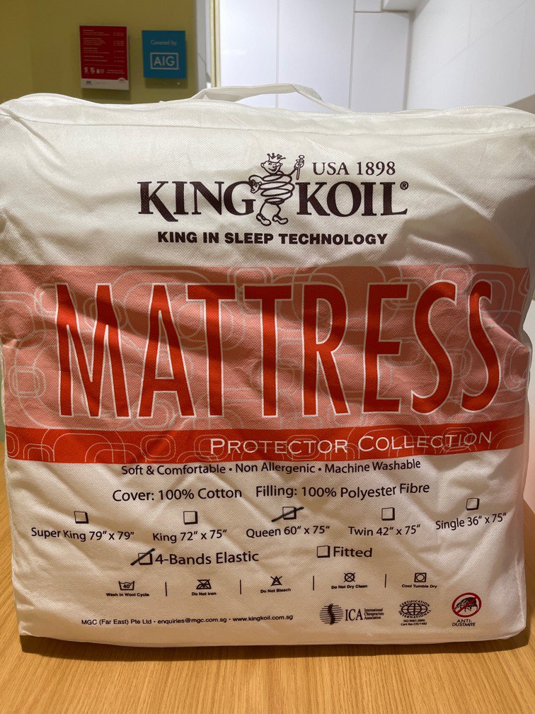 King Koil Queen Mattress Protector, Furniture & Home Living, Bedding