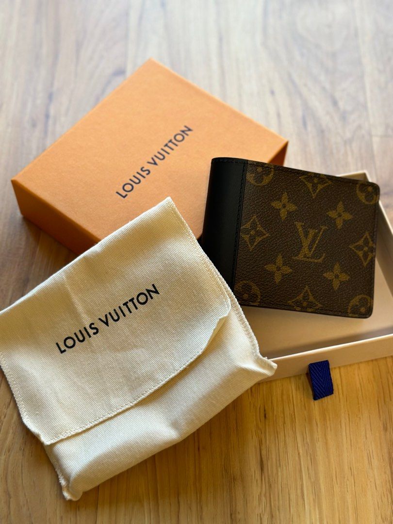 Louis Vuitton Mens Wallet 