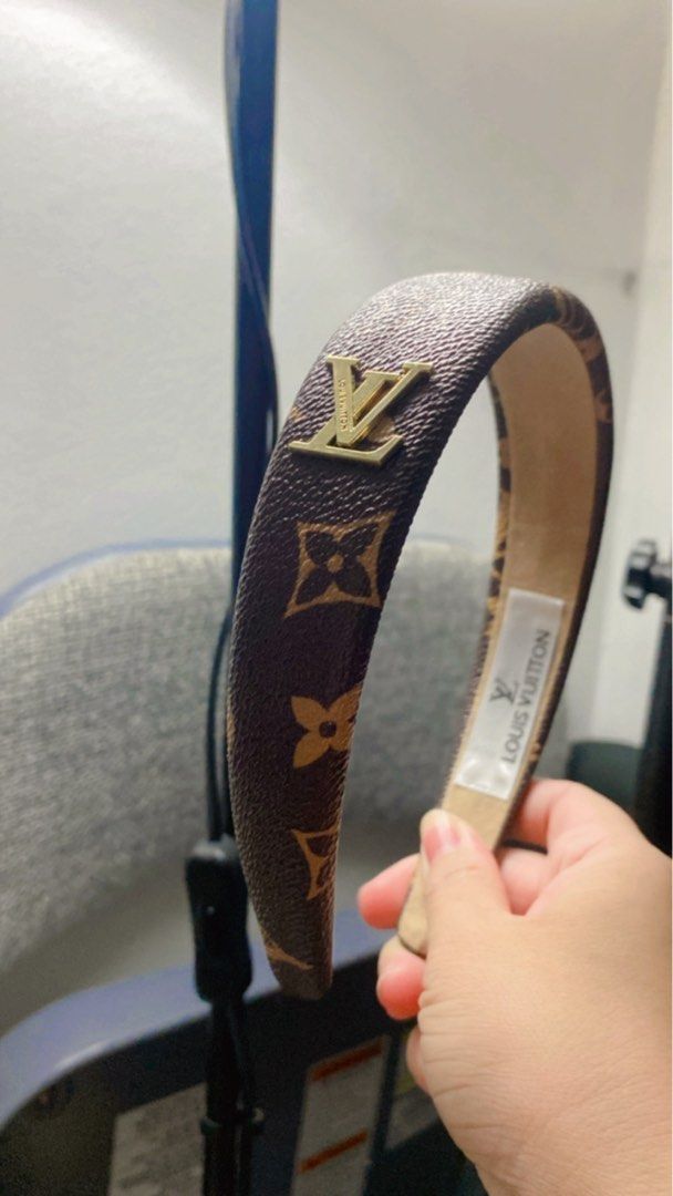 Louis Vuitton Be Mindful Hair Scrunchy , Women's Fashion, Watches &  Accessories, Hair Accessories on Carousell