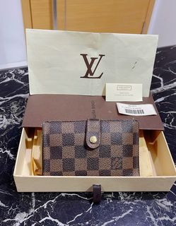 (Category: ) located in . Submitted by happysales2015 (Listing ID 1214897426, Image 1). Description: .