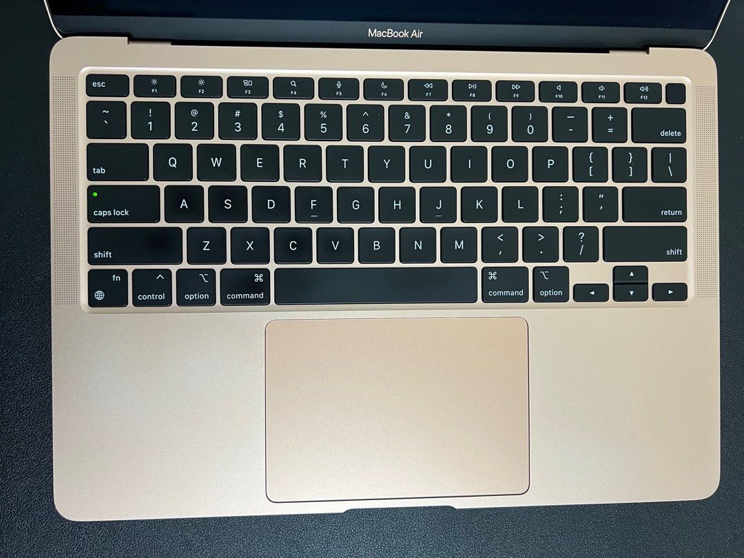 APPLE MACBOOK AIR M1 8GB RAM 7 CORE GPU 256GB SSD GOLD MacBook Air