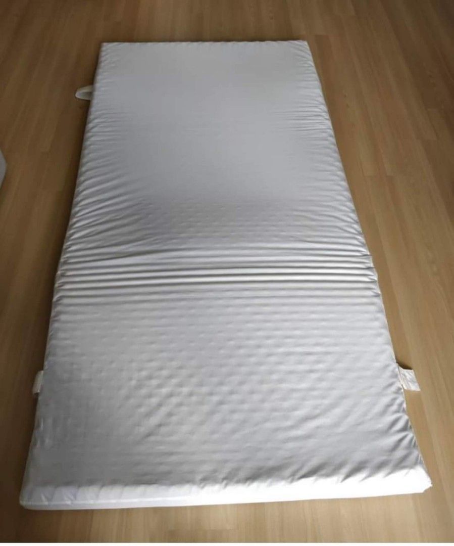 Muji foldable futon mattress, Furniture & Home Living, Furniture, Bed