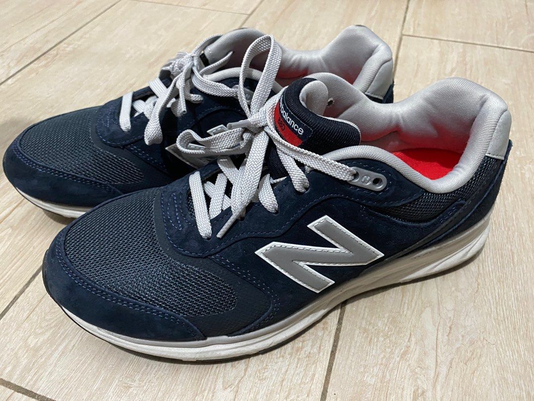 New Balance mw880 v4 size US9 Men s Fashion Footwear Sneakers on Carousell