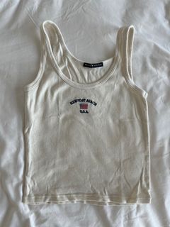 （分類：）位於 。 由 c4ssi3scloset 提交（商品編號 1214771231，圖片 1）。簡介： 。
