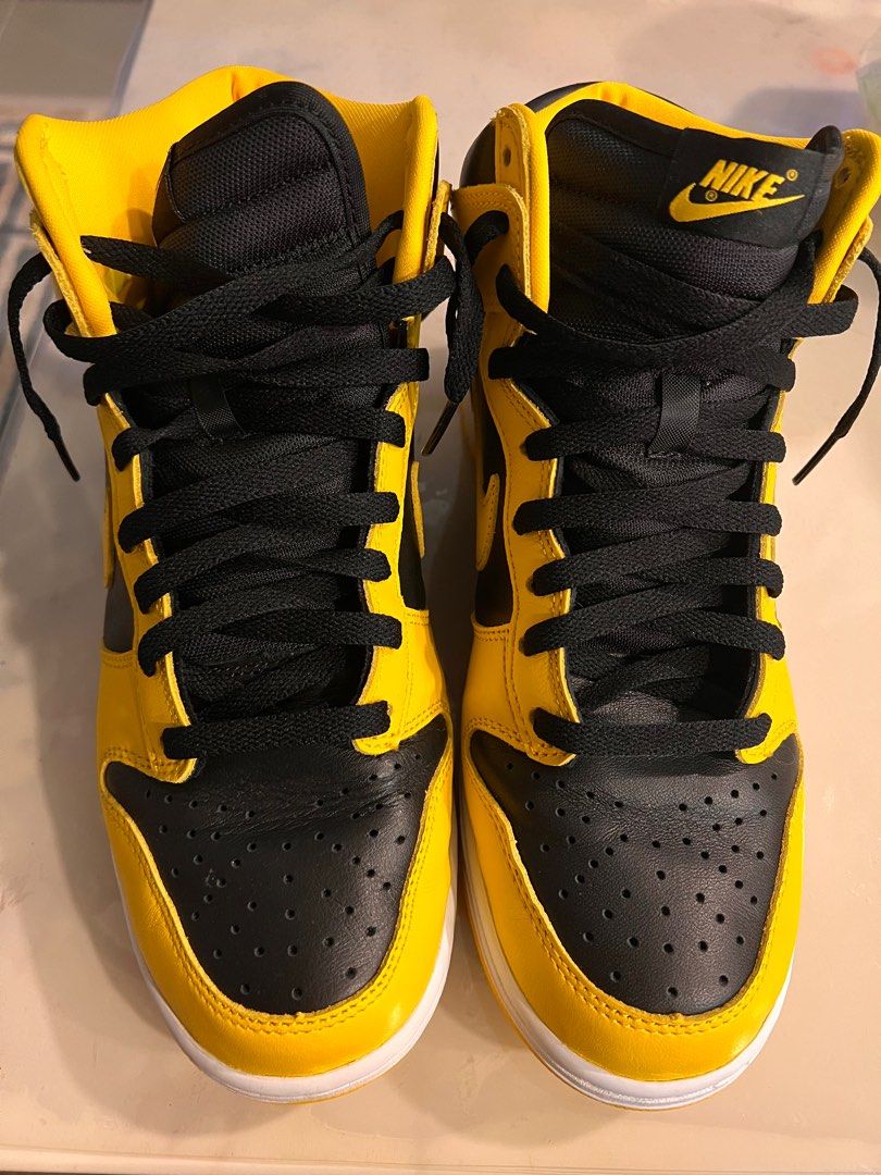 Black yellow nike dunks online