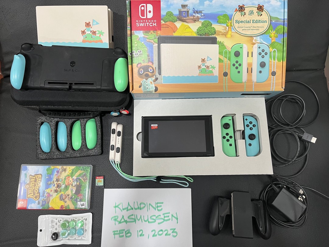 Nintendo Switch ACNH Animal Crossing New Horizons Edition + Game