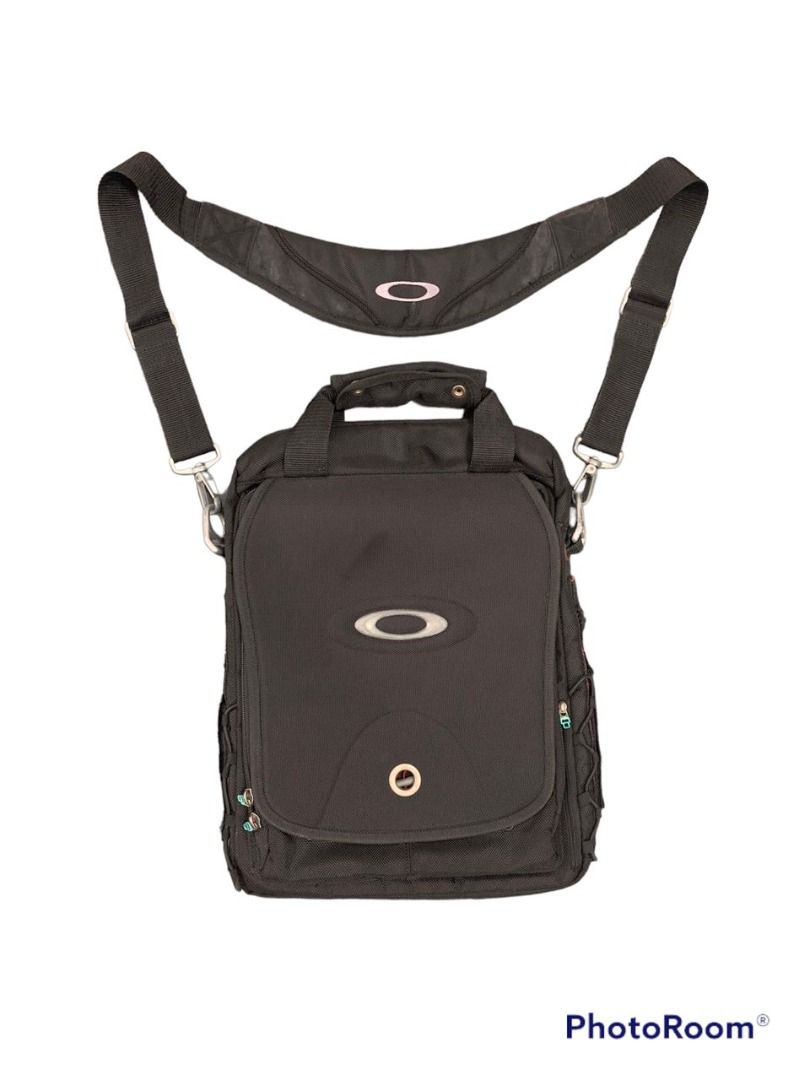 Oakley tactical messenger bag 2025