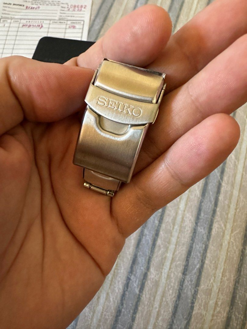 Original seiko buckle clasp 20mm, Men's Fashion, Watches & Accessories,  Watches on Carousell