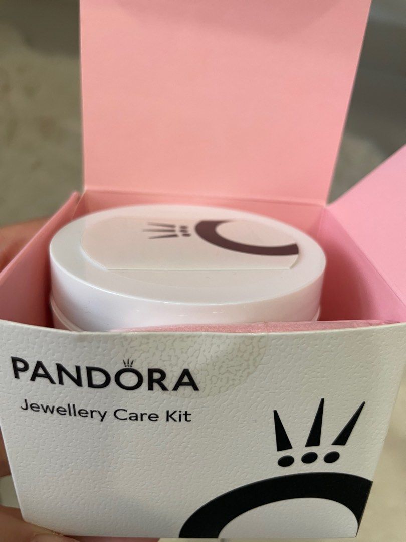 Pandora jewellery care kit, Women's Fashion, Jewelry & Organisers