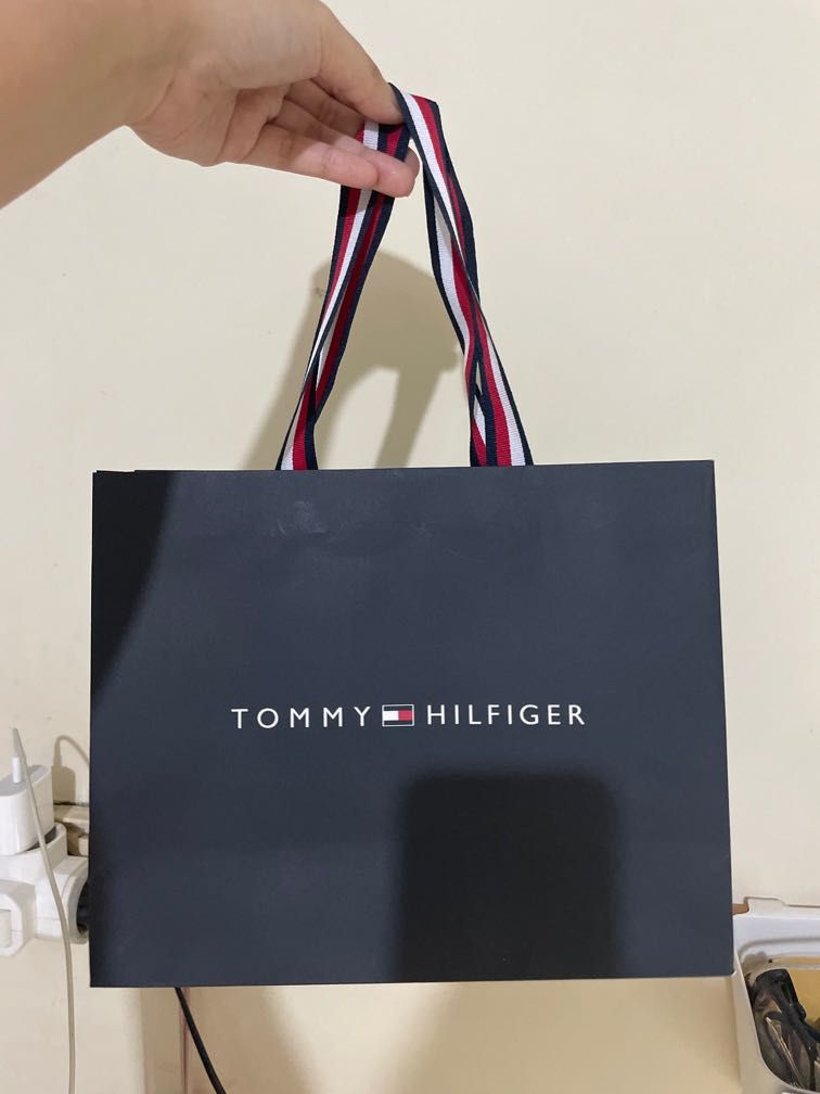 Paper bag outlet tommy hilfiger
