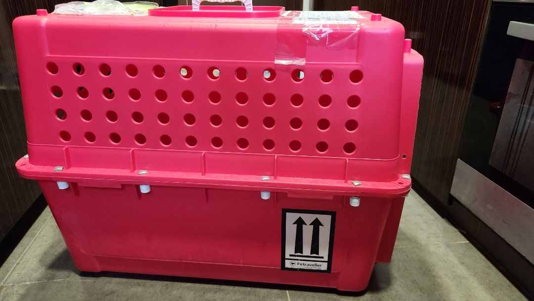Pet travel crate (IATA approved Sky Crate), Pet Supplies, Homes & Other