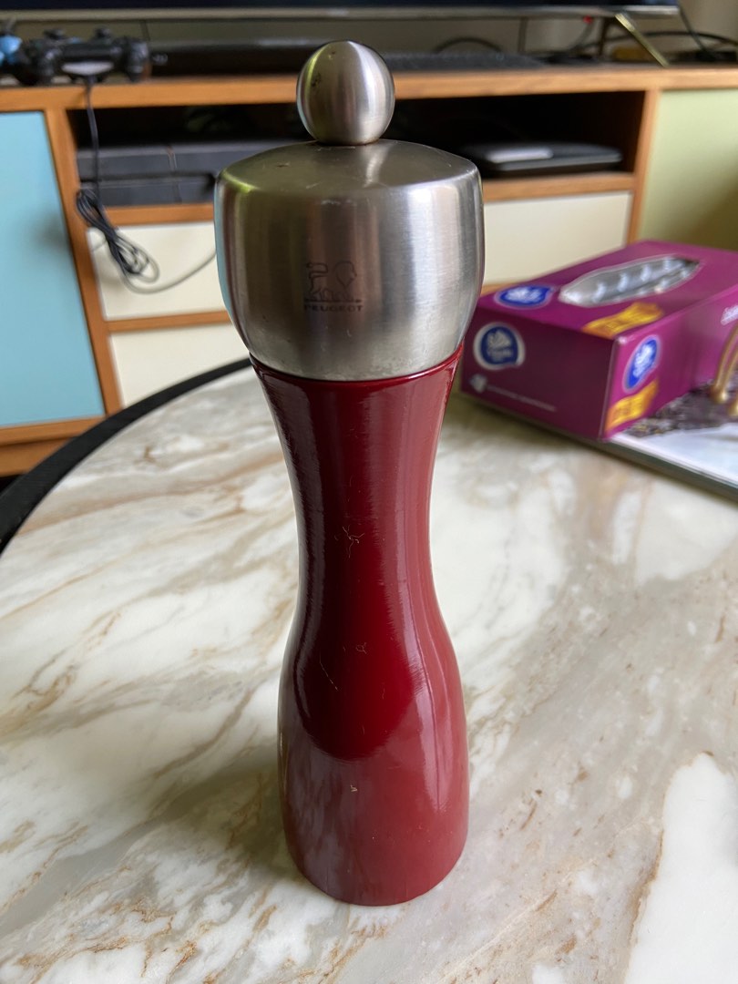 Peugeot Salt & Pepper Grinder, 家庭電器, 廚房電器, 榨汁機及攪拌機 Carousell