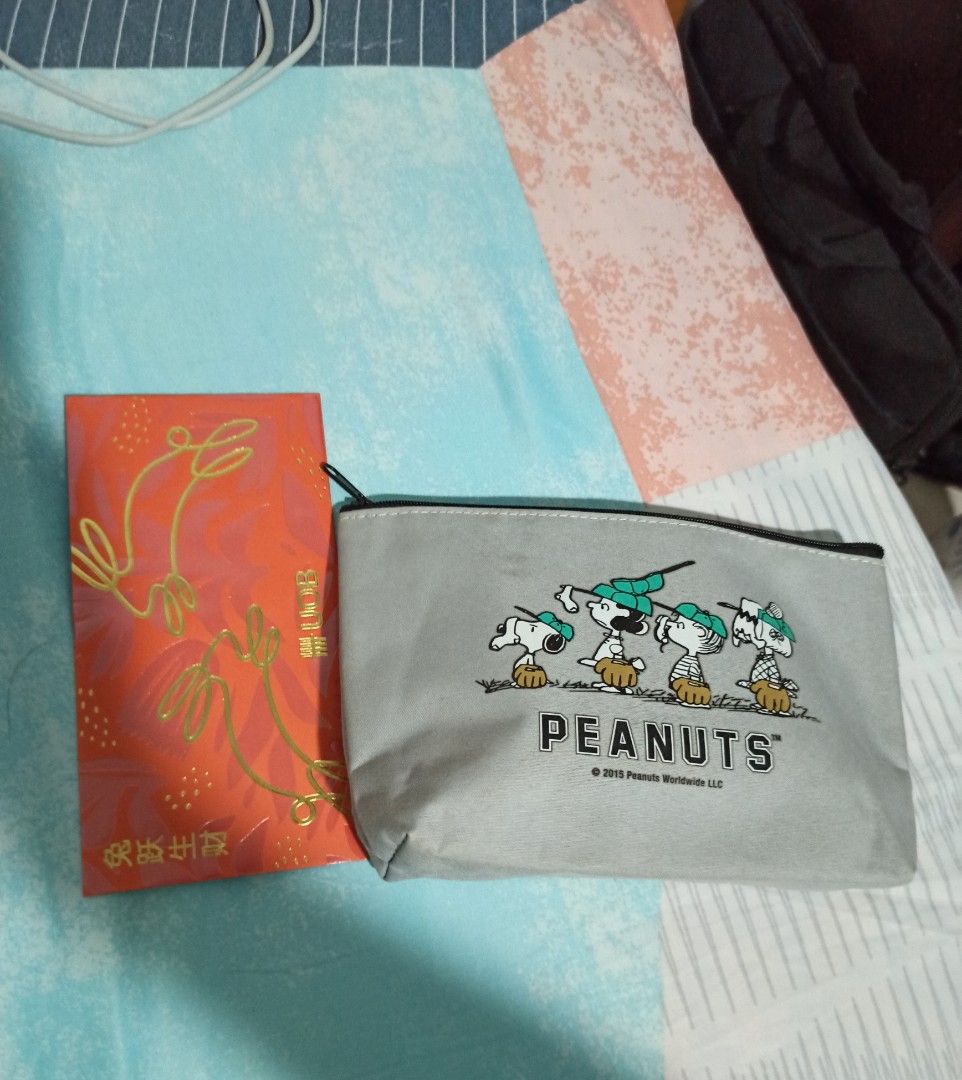 Pouch (Category: Purses & Pouches) located in Singapore. Submitted by okiyoseshop (Listing ID 1214797539, Image 4). Description: .