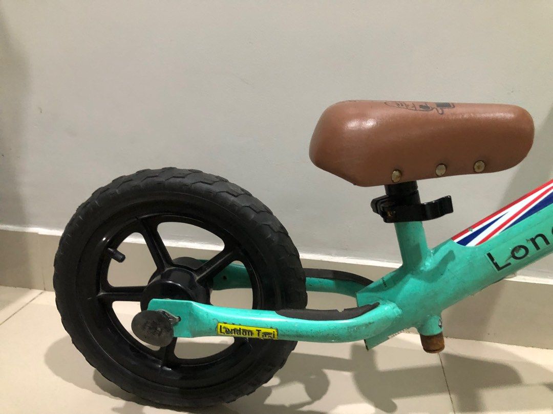 london taxi balance bike