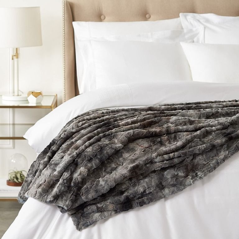 readystock PINZON Faux Fur Throw Blanket 160 x 221 cm Frost Grey Furniture Home Living Bedding Towels on Carousell