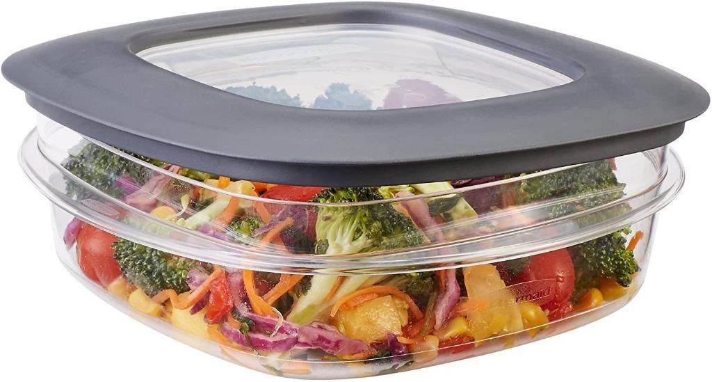 Rubbermaid 9 Cup Premier Food Storage Container, Grey 