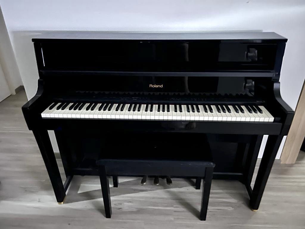 Roland lx15 on sale
